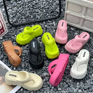 Nouveauté élégant tongs eva pantoufles dames imperméable plate-forme pantoufles couleur bonbon femmes sandales plates 2024