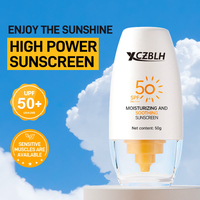 Crème solaire SPF 50 tout-en-un bio OEM ODM, teintée mate, légèrement couvrante, protection contre les rayons UVA et UVB