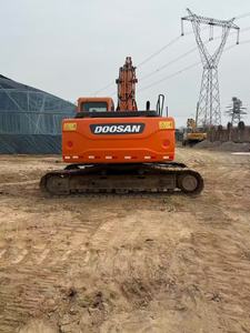 Excavadora de cadenas Doosan DX225 en buen estado - Product Image 4