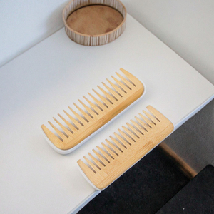 หวีไม้ไผ่แบบพกพา ลายโลโก้ตามสั่ง รักษ์โลก ใช้สำหรับเดินทาง - Product Image 3