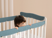Neuankömmling Babybett Stoßstangen polster Super weiche moderne Anti-Kollisions-Krippen schienen abdeckung Gedrucktes digitales Logo für 0-3 Monate