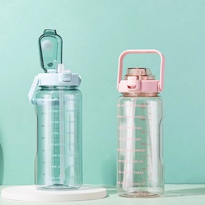 Hot 2025 amazones mode demi-gallon bouteille d'eau <span class=keywords><strong>2</strong></span> <span class=keywords><strong>litres</strong></span> sans bpa 64 oz bouteille en plastique de motivation - Product Image 5