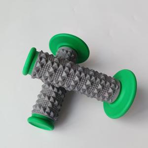 Puños de Manillar Universales para Motocicleta y Bicicleta de Montaña, de Aleación de Aluminio, con Almohadilla Superior MX - Product Image 1