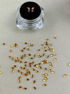 Gioielli per Denti con Design a Farfalla, Decorazioni Luccicanti con Strass per Bellezza Orale, Ornamenti alla Moda per Sorriso Splendente - Product Image 2