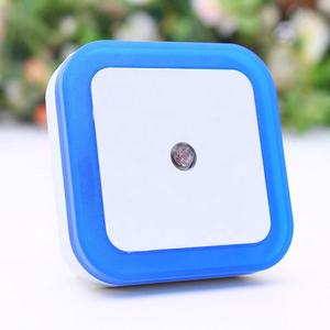 Plug in Night Light Wall Auto Dusk to Dawn Nightlights con sensore LED smart touch control light night - Product Image 3