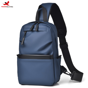 Bolsa de Pecho de PVC de Gran Capacidad, Cierre de Cremallera, Moderna y Duradera, para Deportes Casuales, Viajes y Actividades al Aire Libre, RTS, Pedidos Mixtos al por Mayor - Product Image 1