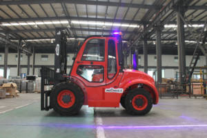 4wd מנוע דיזל מופעל משטח משטח קשה מלגזה - Product Image 2