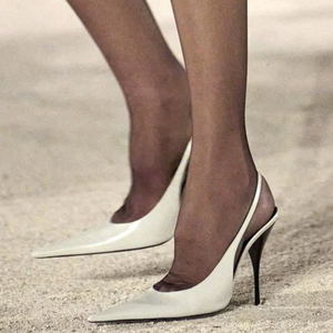 รองเท้าส้นสูงแบบสวมเปิดส้นสำหรับผู้หญิง ดีไซน์หัวแหลม แต่งสายรัดด้านหลัง สีสันหลากหลาย วัสดุหนังแก้ว - Product Image 2