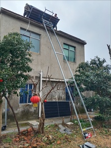 Monte-charge solaire YF pour panneaux photovoltaïques, prix abordable, machine de levage électrique automatique pour chantier de construction - Product Image 4