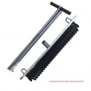 Outils manuels pour la création de lignes sur surfaces en béton et l'embossage de terres rugueuses - Product Image 6