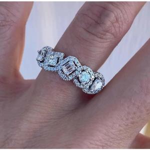 Bague de pinky en diamant glacé pour rappeurs, idéale pour les clubs, les cadeaux d'anniversaire et les marques de mode urbaine, disponible en gros - Product Image 4