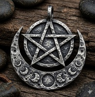 Pendentif Corbeau Personnalisé pour les Bénédictions de Samhain, Collier Gothique Mystique Lune de Corbeau, Talisman Esotérique Paganisme Sorcellerie, Cadeau
