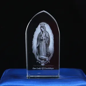 Toptan K9 kristal kişisel 3d lazer gravür küp kristal hediyeler Our Lady of Guadalupe dini