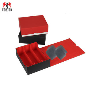   Caja de Almacenamiento de Cartas de Cuero PU de Tres Filas para 1800 Cartas, Organizador de Cartas Coleccionables de Gran Capacidad con Divisores para Juegos TCG CCG - Product Image 1