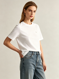 Camiseta de Manga Corta para Mujer Leduo, Personalizada, Premium, de Algodón Suave, Cuello Redondo Minimalista, Corte Relajado, para Uso Diario - Product Image 2