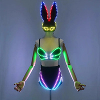 Costume de danse lumineux LED en vente chaude, fourni par l'usine, vêtements de performance pleine couleur, robe lumineuse de club, style de qualité, fournitures de fête