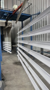 <span class=keywords><strong>Persiana</strong></span> <span class=keywords><strong>enrollable</strong></span> de metal de aluminio de seguridad automática al por mayor de China <span class=keywords><strong>Persiana</strong></span> <span class=keywords><strong>enrollable</strong></span> de aluminio Tormenta de huracán <span class=keywords><strong>Persiana</strong></span> <span class=keywords><strong>enrollable</strong></span> de aluminio - Product Image 6