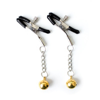 Kit de 4 pièces : Queue de renard en peluche moelleuse, kit de plug anal avec oreilles de chat mignonnes et bâton de plaisir pour les mamelons, pour femmes, pour fêtes, cosplay, jeux de rôle et jouets BDSM