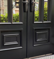 Ventanas de calidad superior Marco negro de acero Puerta abatible de doble vidrio Puerta francesa de acero frontal con rejilla