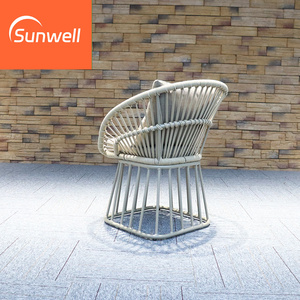 Ensemble <span class=keywords><strong>de</strong></span> <span class=keywords><strong>salon</strong></span> <span class=keywords><strong>de</strong></span> <span class=keywords><strong>jardin</strong></span> en aluminium et corde, chaises longues, table basse et chaises pour patio et <span class=keywords><strong>balcon</strong></span> - Product Image 4