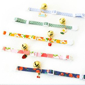Collar personalizado de animales pequeños para gatos, bonito collar de poliéster para mascotas con colgante de campana de Metal y hebilla de seguridad para perros y cachorros - Product Image 1