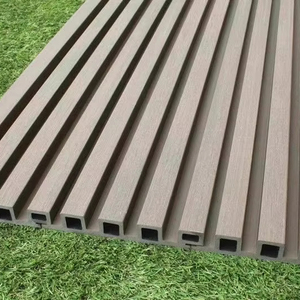 Panneaux muraux WPC de style européen moderne, résistants à l'humidité, pour revêtement <span class=keywords><strong>extérieur</strong></span> et bardage intérieur - Product Image 1