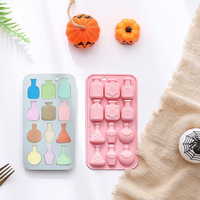 En stock : Moule en silicone à 12 cavités, six formes de bouteilles différentes sur le thème d'Halloween, pour gâteaux et chocolats, emballage en vrac