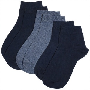 Fabricant OEM personnalisé de chaussettes courtes, couleur unie, tricotées, respirantes, pour usage décontracté, pour adultes, mélange bleu marine et gris - Product Image 4