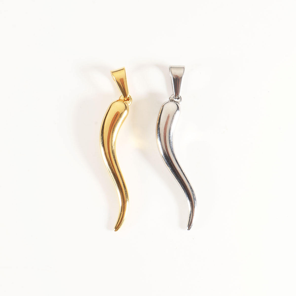 Pendentif en corne italienne