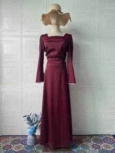 <span class=keywords><strong>Abito</strong></span> <span class=keywords><strong>in</strong></span> <span class=keywords><strong>Raso</strong></span> a <span class=keywords><strong>Maniche</strong></span> <span class=keywords><strong>Lunghe</strong></span> con Diamanti Incastonati GX-2026 dal Design Raffinato per Donne - Product Image 6