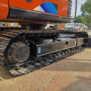 Excavatrice sur chenilles d'occasion Hitachi ZX70, mini pelle de 7 tonnes, matériel d'occasion d'origine - Product Image 2