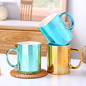 Taza de cerámica navideña de 350 ml con diseño de dibujos animados serigrafiado para regalos - Product Image 3