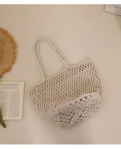Sac en Corde de Coton Tressé Grande Capacité, Sac à Bandoulière Unique en Maille, Sac de Plage Fait Main pour Femme, Idéal Loisirs et Vacances - Product Image 4