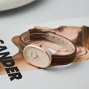 Reloj de Pulsera de Cuarzo para Mujer, con Esfera Azul Ovalada Plateada, Índices de Cristal, Correa de Cuero Azul Claro, Estilo Casual - Product Image 2