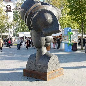 Statue abstraite de princesse Manolo Valdes en bronze de grande taille TREVI |   Sculpture de la série Menina pour la décoration des places publiques, des musées et des jardins - Product Image 3