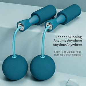 <span class=keywords><strong>Corde</strong></span> à sauter légère avec poignée en mousse durable et conception silencieuse à billes solides pour l'entraînement de perte de poids chez l'adulte et les sports en appartement - Product Image 2