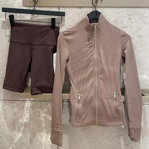 Ensemble de Vêtements de Yoga pour Femmes : Vente en Gros Veste <span class=keywords><strong>Or</strong></span>, Sweat-shirt, Short de Sport, Chaqueta, Soutien-Gorge de Sport et Leggings - Product Image 4