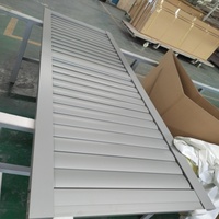 Pergola moderne en aluminium avec toit à lames orientables verticales, imperméable, pour jardin, terrasse ou cour