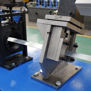 Vollautomatische <span class=keywords><strong>Z</strong></span>-Profil-Stahlprofilmaschine für <span class=keywords><strong>Z</strong></span>-förmige Leichtstahl-Profilformung ZK Markenmotor - Product Image 6