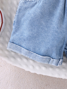 Nuevo Conjunto de Verano para Niñas Pequeñas y Medianas, Camiseta Blanca con Lazo y Pantalones Cortos de Mezclilla, Traje de Dos Piezas - Product Image 4