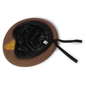 Béret en laine personnalisé avec logo, ajustable, unisexe, pour hommes, béret tactique avec badge brodé pour militaires - Product Image 3
