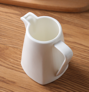 Pichet à crème en porcelaine fine de haute qualité, classique et écologique, 350 ml, avec bec verseur, poignée et sans couvercle, pour la distribution de sauces en hôtel - Product Image 4