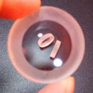 Lente Esférica de Sílice Fundida <span class=keywords><strong>UV</strong></span> Corning 7980 con Recubrimiento AR de Alto Poder Láser y Alto Umbral de Daño, Lente Plano Cóncava - Product Image 4