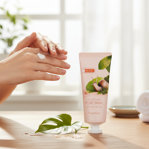 Crema de Manos TERESIA Pure Snail K-Beauty 100ml, Nutritiva, Hidratante, Antienvejecimiento, Rejuvenecedora, Calmante, Cosmética Coreana para el Cuidado de las Manos - Product Image 3