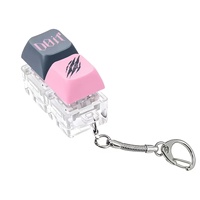 Porte-clés créatif en acrylique en forme de dessin animé, outil de décompression avec 4 touches mécaniques et lumière LED, idéal pour cadeau promotionnel