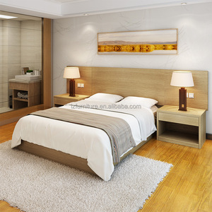 Cadre de lit d'hôtel en bois contreplaqué, tailles Queen et King, personnalisable, direct usine, économique, avec ensemble de literie, tête de lit et tables de chevet - Product Image 1
