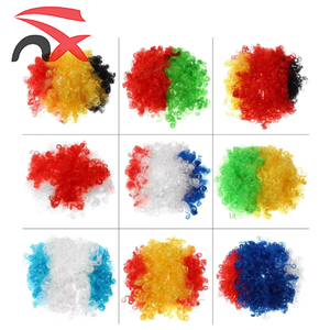 Peluca de bandera de fútbol sintética rizada corta y esponjosa de color personalizado al por mayor para actividades al aire libre - Product Image 6