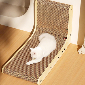 Tiragraffi per Gatti a Parete a L, in Cartone Ondulato, Resistente, per Affilare le Unghie - Product Image 1