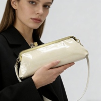 Pochette de luxe en cuir gaufré crocodile avec fermoir sphérique en métal, sac à bandoulière de soirée pour femme inspiré des créateurs