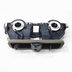 Vw Golf 7 Mk7 Center Air Vent Panel 819728 <b>Clip</b> On Plastic With Louvers For Dashboard - Product Image 4